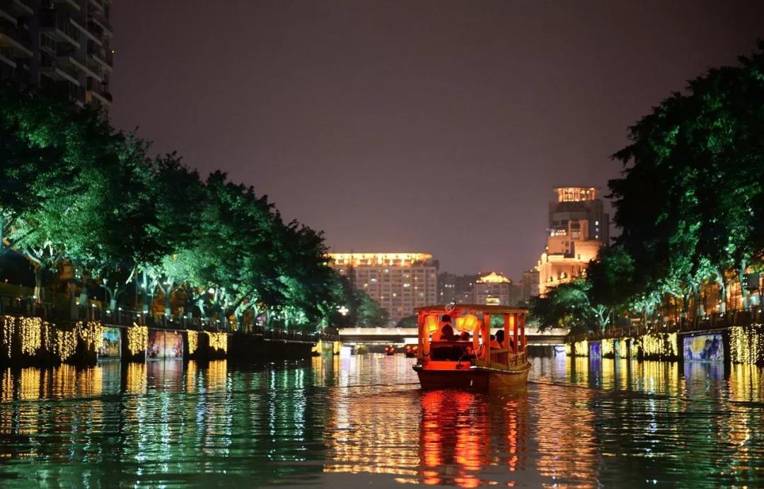 沉浸式演出,夜游,夜晚经济,聚城视界